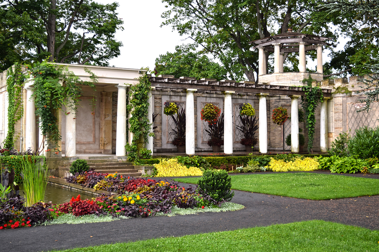 Untermyer Gardens Review - Grading Gardens