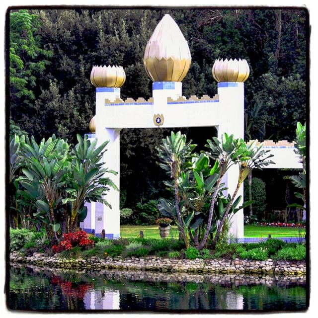 I am revisiting each of my garden reviews with an instagram post to celebrate my website redesign, enjoy!⠀⠀⠀⠀⠀⠀⠀⠀⠀
⠀⠀⠀⠀⠀⠀⠀⠀⠀
My fifth review on the blog was a garden I was nervous to visit, as there was an air of mystery to this California meditation oasis, the Self Realization Fellowship Lake Shrine. It was not long after I began walking the paths around an enchanting lake with a windmill, a houseboat, and a waterfall all adorning its edges that all my concerns melted away. This is a garden of quiet and reflection, cell phones are prohibited, and there are more guests meditating than not. A truly odd yet special place I would recommend to the respectful garden visitor.⠀⠀⠀⠀⠀⠀⠀⠀⠀
⠀⠀⠀⠀⠀⠀⠀⠀⠀
You can read my full review of this garden and many more @ gradinggardens.com! ⠀⠀⠀⠀⠀⠀⠀⠀⠀
.⠀⠀⠀⠀⠀⠀⠀⠀⠀
.⠀⠀⠀⠀⠀⠀⠀⠀⠀
.⠀⠀⠀⠀⠀⠀⠀⠀⠀
.⠀⠀⠀⠀⠀⠀⠀⠀⠀
.⠀⠀⠀⠀⠀⠀⠀⠀⠀
#garden #gardenblog #gardens #gardentourism #california #selfrealizationfellowshiplakeshrine #selfrealizationfellowship #meditationgarden  #californiagarden  #all_gardens #gardenphotography  #gardenstagram #gardensofinstagram #losangeles #LA